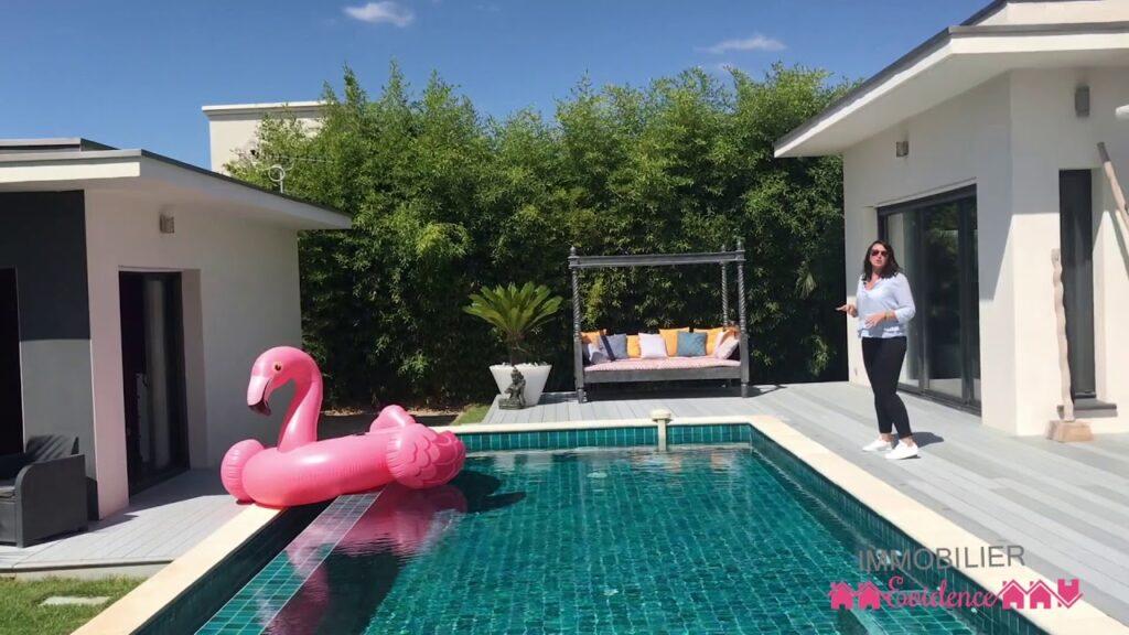 Villa moderne de 240 m² à deux pas de la mer : un investissement d’avenir à découvrir